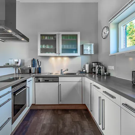 Simonhoehe Kaerntentraum-2 By Interhome *